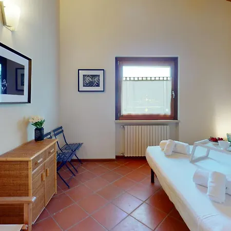 Paradiso By Bookinggardalake San Felice del Benaco