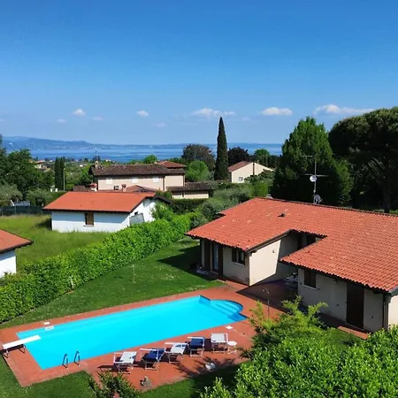 Paradiso By Bookinggardalake *