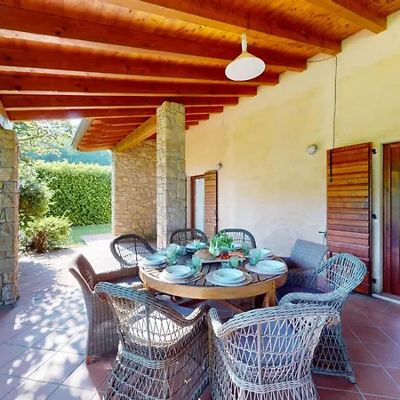 Villa Paradiso By Bookinggardalake *