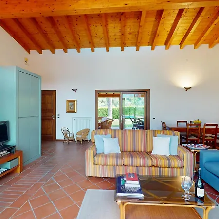 Villa Paradiso By Bookinggardalake