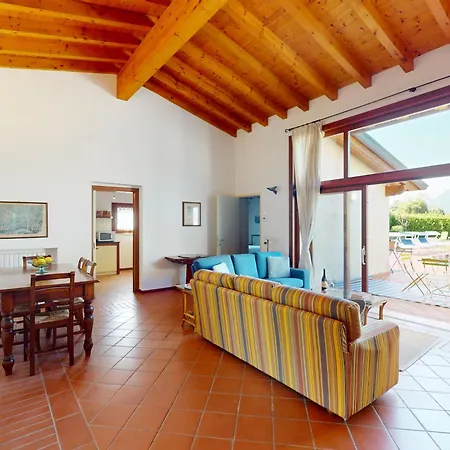 Paradiso By Bookinggardalake Villa *